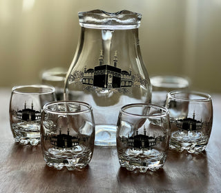 Set of glasses with jug