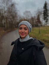 Lade das Bild in den Galerie-Viewer, Winter Hijab
